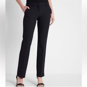 Express size 2 Slim editors pants Women's Black , in great condition